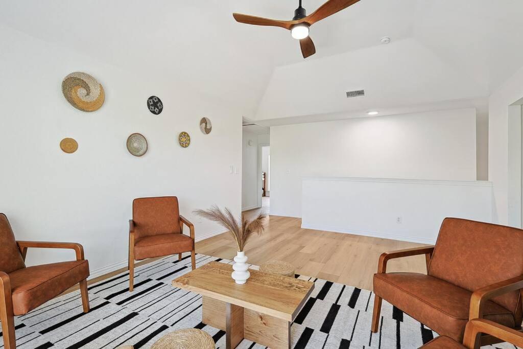 Вілла Wellness Oasis 5Br W Pool + Huge Yard + Fire Pit Sachse Екстер'єр фото
