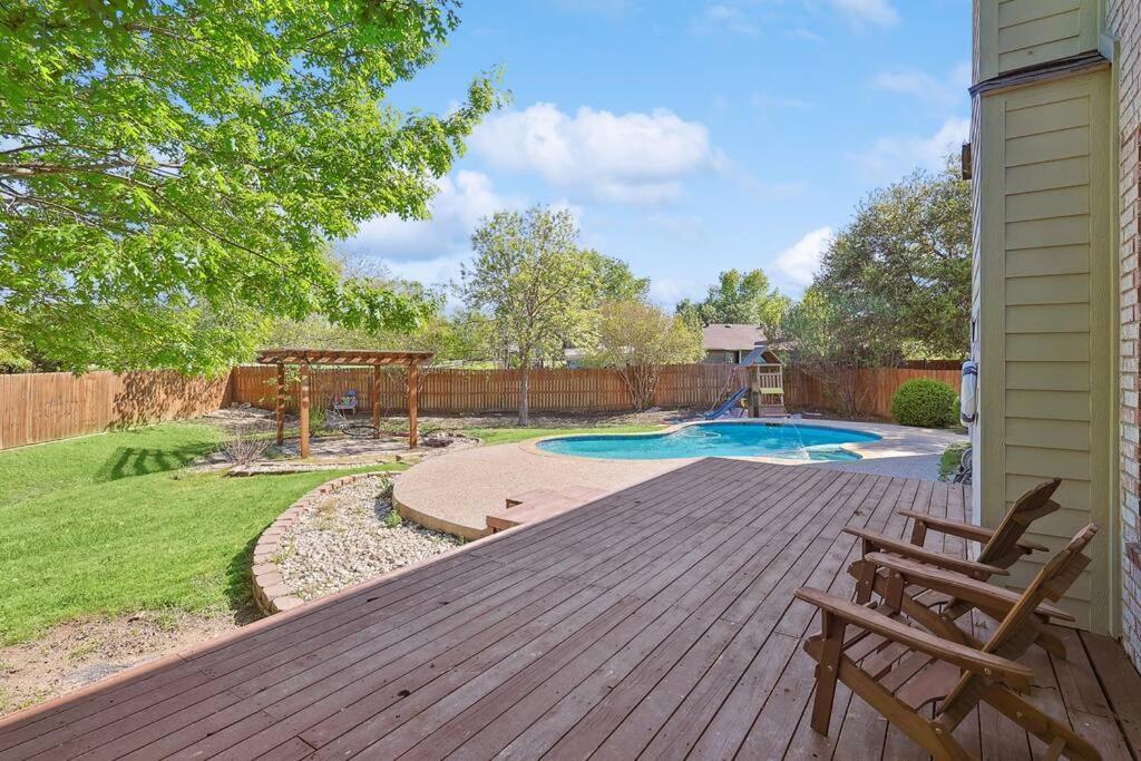 Вілла Wellness Oasis 5Br W Pool + Huge Yard + Fire Pit Sachse Екстер'єр фото