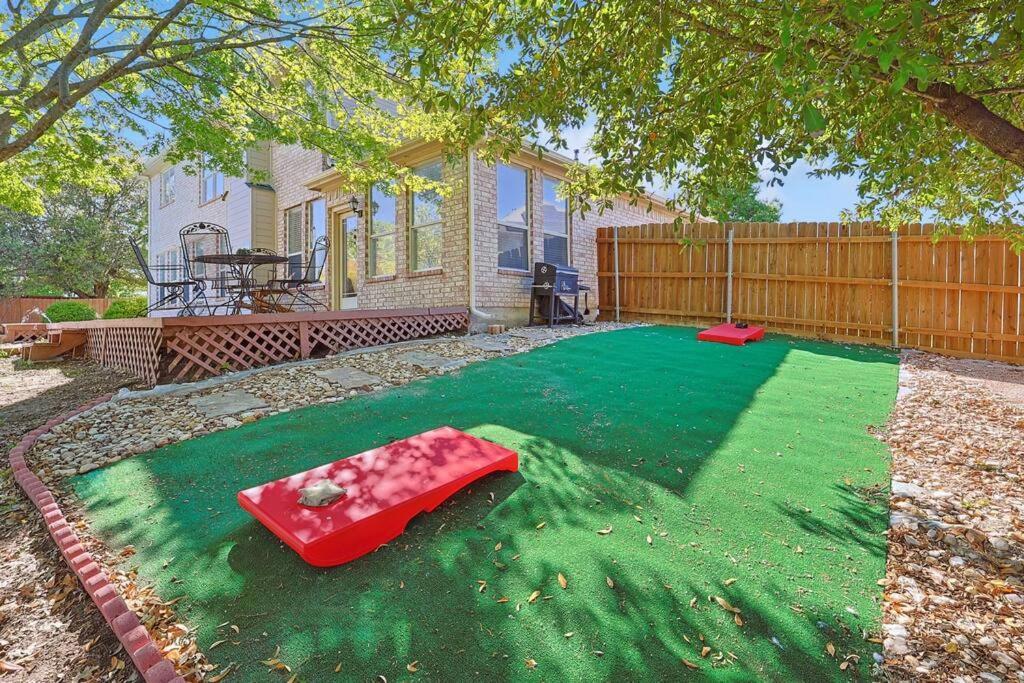 Вілла Wellness Oasis 5Br W Pool + Huge Yard + Fire Pit Sachse Екстер'єр фото