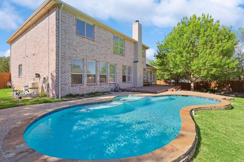 Вілла Wellness Oasis 5Br W Pool + Huge Yard + Fire Pit Sachse Екстер'єр фото